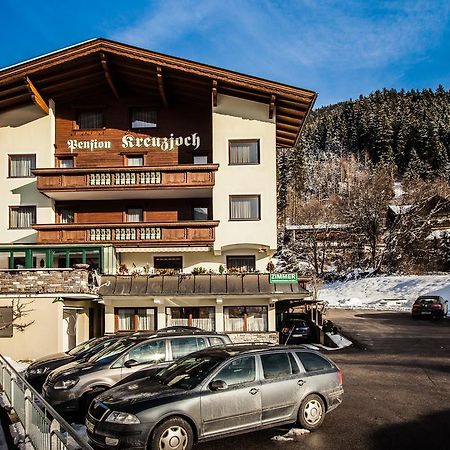 Pension Kreuzjoch ツェル・アム・ツィラー エクステリア 写真