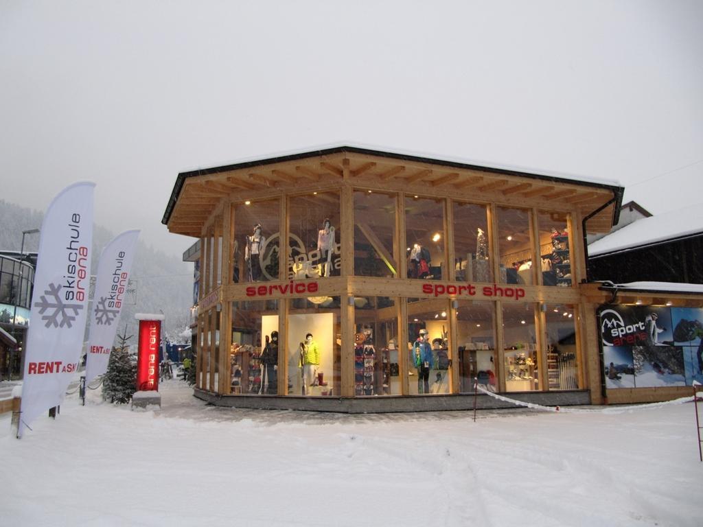 Pension Kreuzjoch ツェル・アム・ツィラー エクステリア 写真